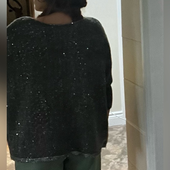 woman sweater - Picture 2 of 2